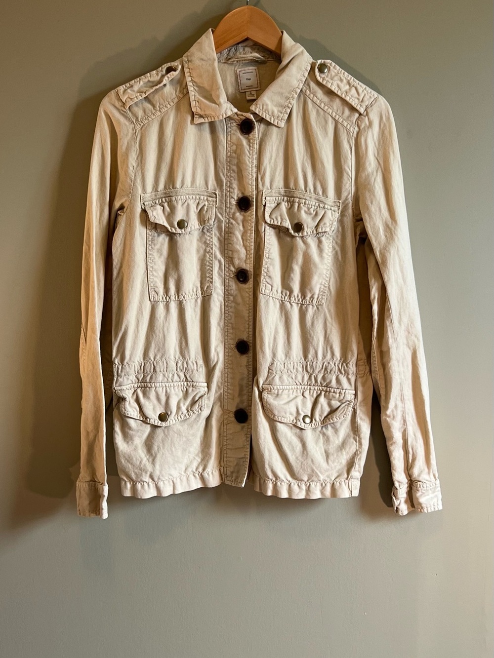 GAP Cream Utility Field Jacket with Flap Pockets‎